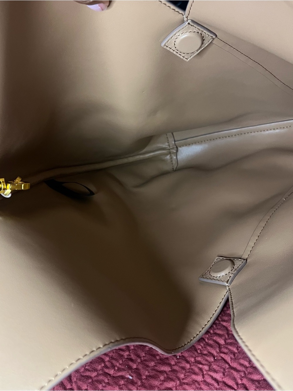 Donna Karan Baldwin Large Croco Wave Leather Shoulder Bag Tan Almond *NWOT* $468 - Picture 9 of 13